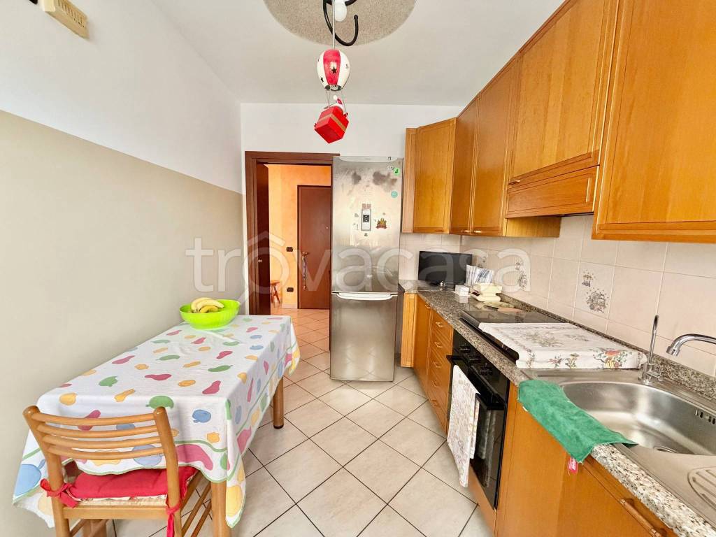 appartamento in vendita a Pioltello in zona Limito