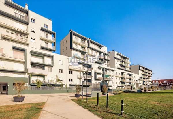 appartamento in vendita a Pioltello in zona Seggiano