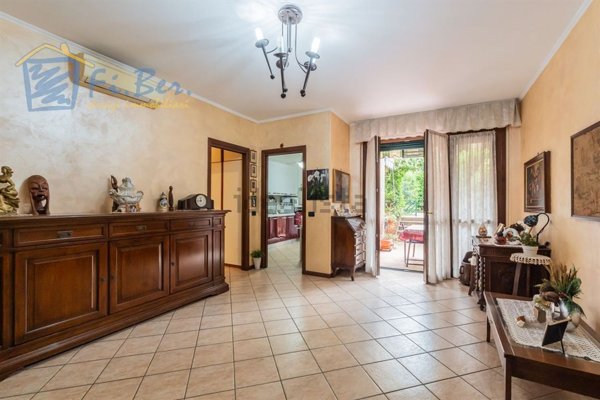 appartamento in vendita a Pioltello in zona Seggiano