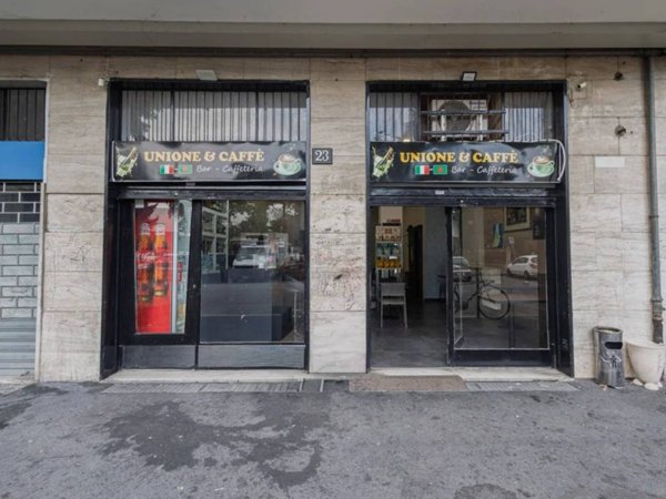 locale commerciale in vendita a Pioltello