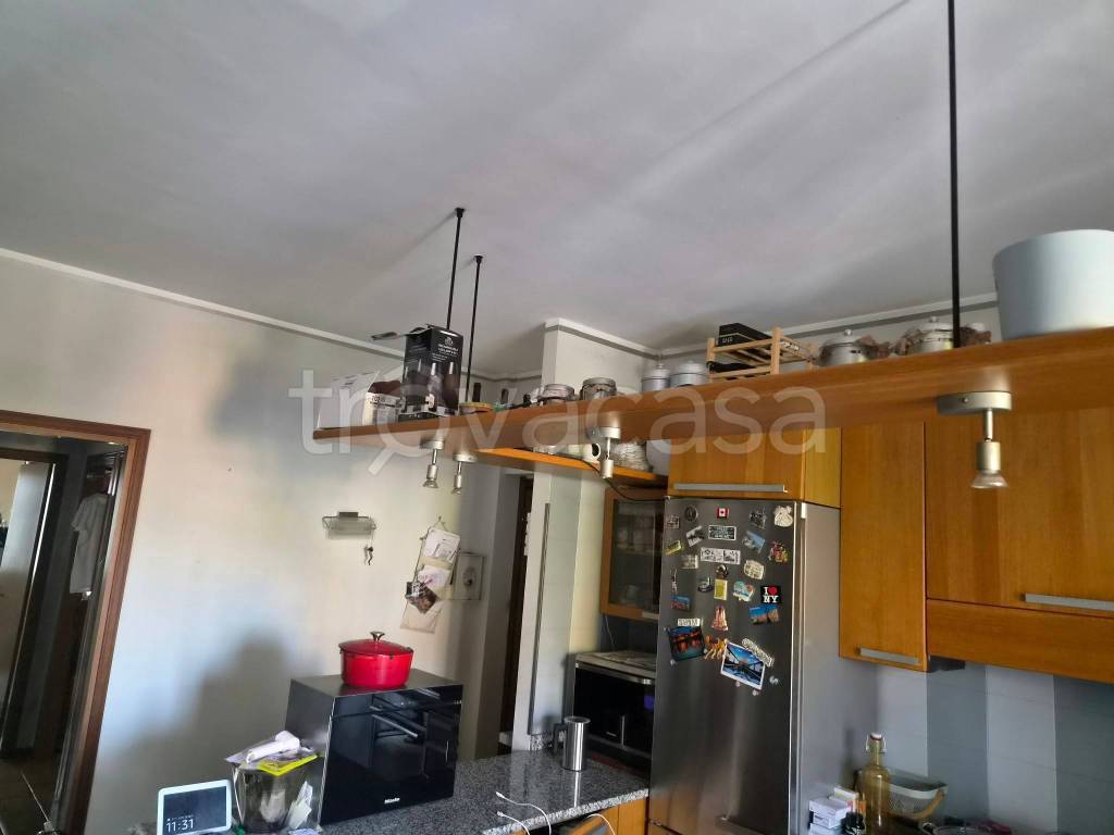 appartamento in vendita a Pioltello in zona Seggiano