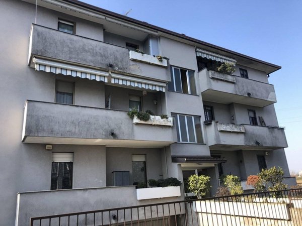 appartamento in vendita a Pogliano Milanese