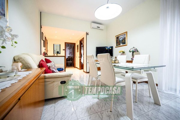 appartamento in vendita a Pogliano Milanese