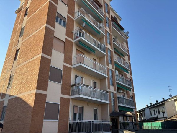 appartamento in vendita a Pogliano Milanese