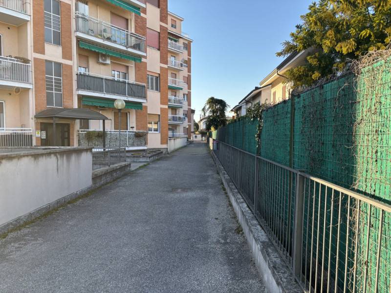 appartamento in vendita a Pogliano Milanese