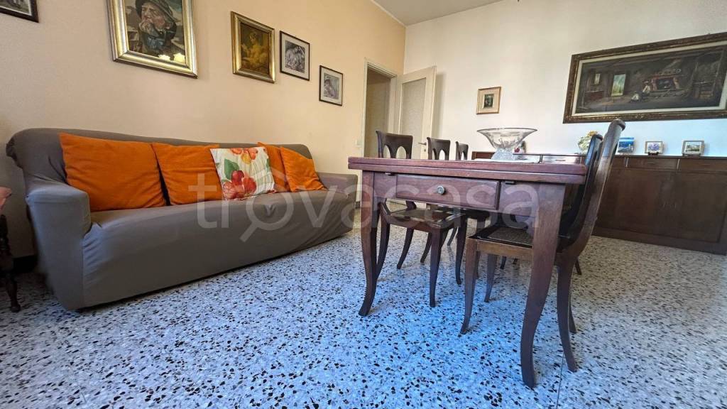appartamento in vendita a Pogliano Milanese
