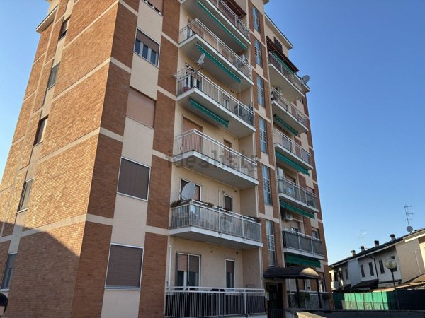 appartamento in vendita a Pogliano Milanese