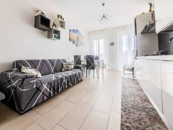 appartamento in vendita a Pogliano Milanese
