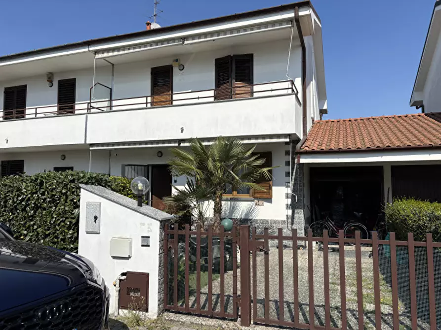 casa indipendente in vendita a Pogliano Milanese