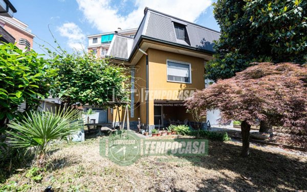 casa indipendente in vendita a Pogliano Milanese