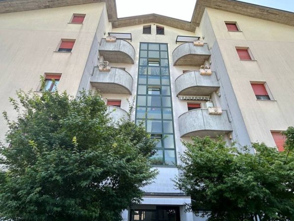 appartamento in vendita a Pogliano Milanese