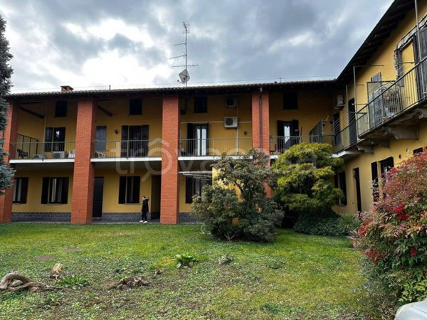 casa indipendente in vendita a Pogliano Milanese