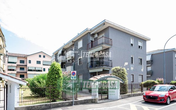 appartamento in vendita a Pogliano Milanese