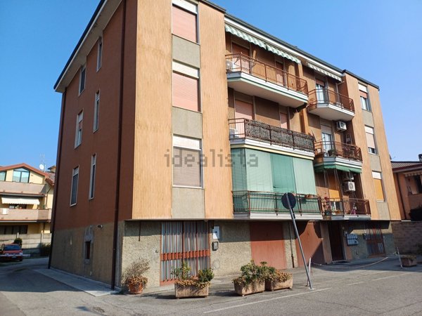 appartamento in vendita a Pogliano Milanese