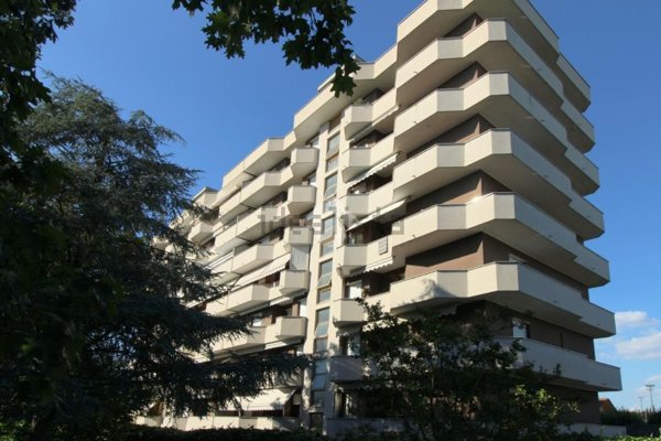 appartamento in vendita a Pogliano Milanese