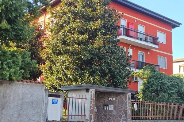 appartamento in vendita a Pogliano Milanese