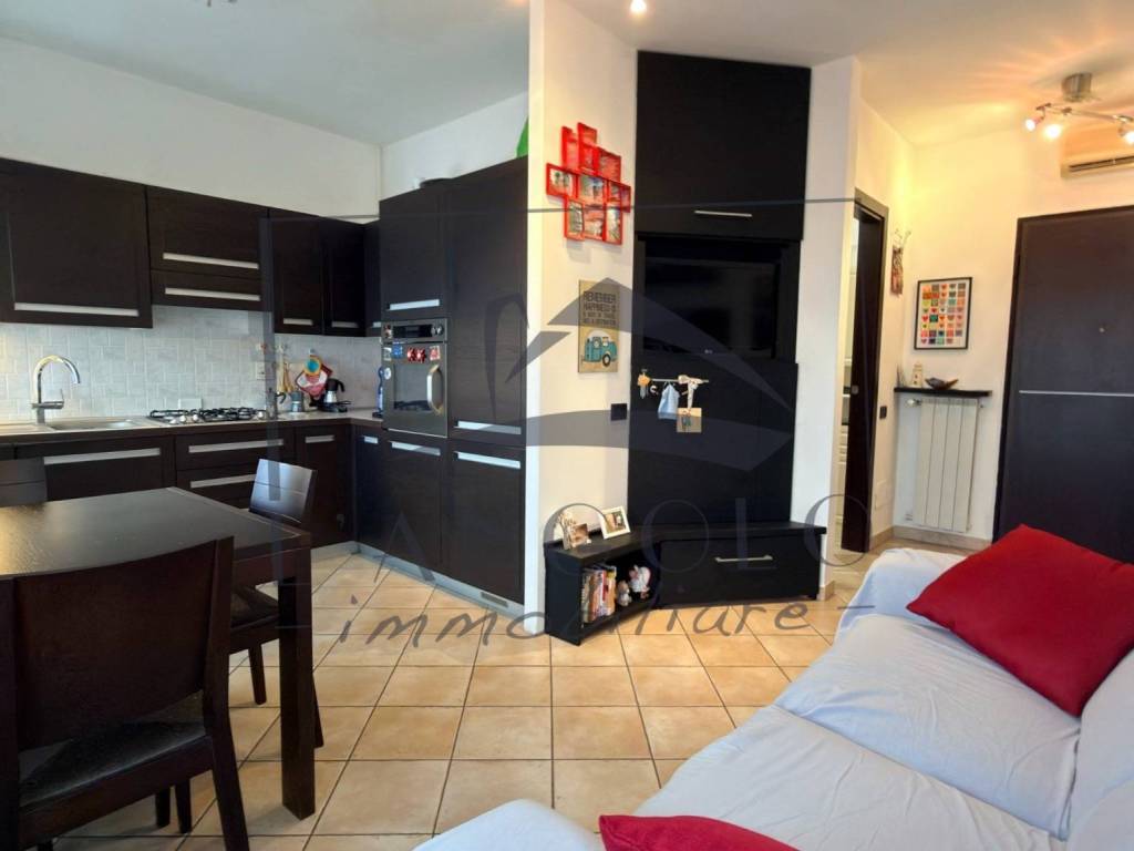 appartamento in vendita a Pogliano Milanese