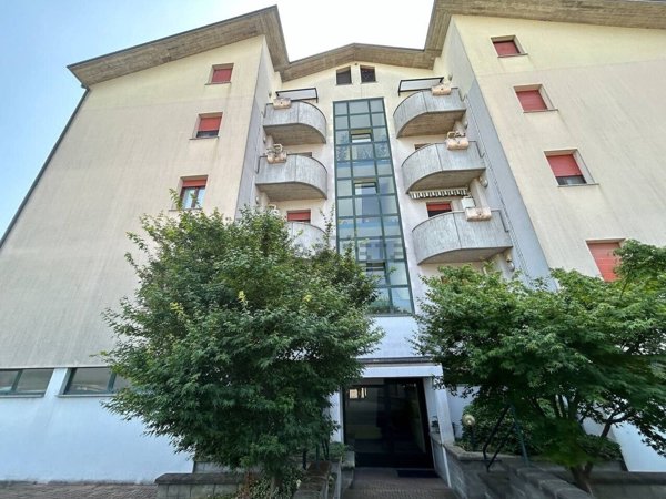 appartamento in vendita a Pogliano Milanese