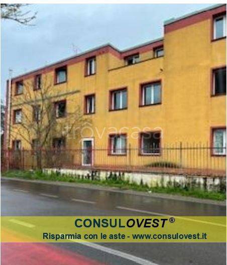 negozio in vendita a Pogliano Milanese