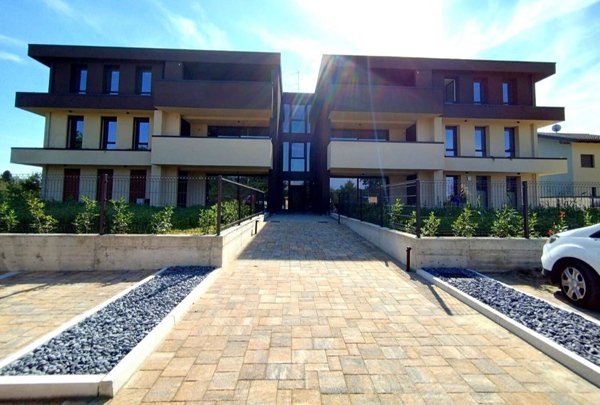 appartamento in vendita a Pogliano Milanese