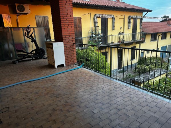 casa indipendente in vendita a Pogliano Milanese