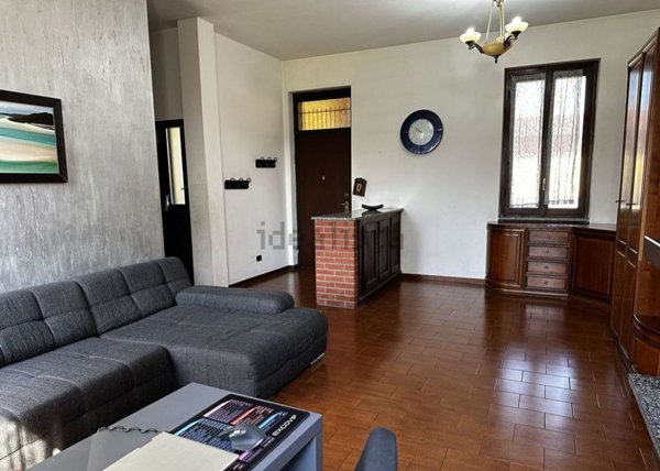 casa indipendente in vendita a Pogliano Milanese