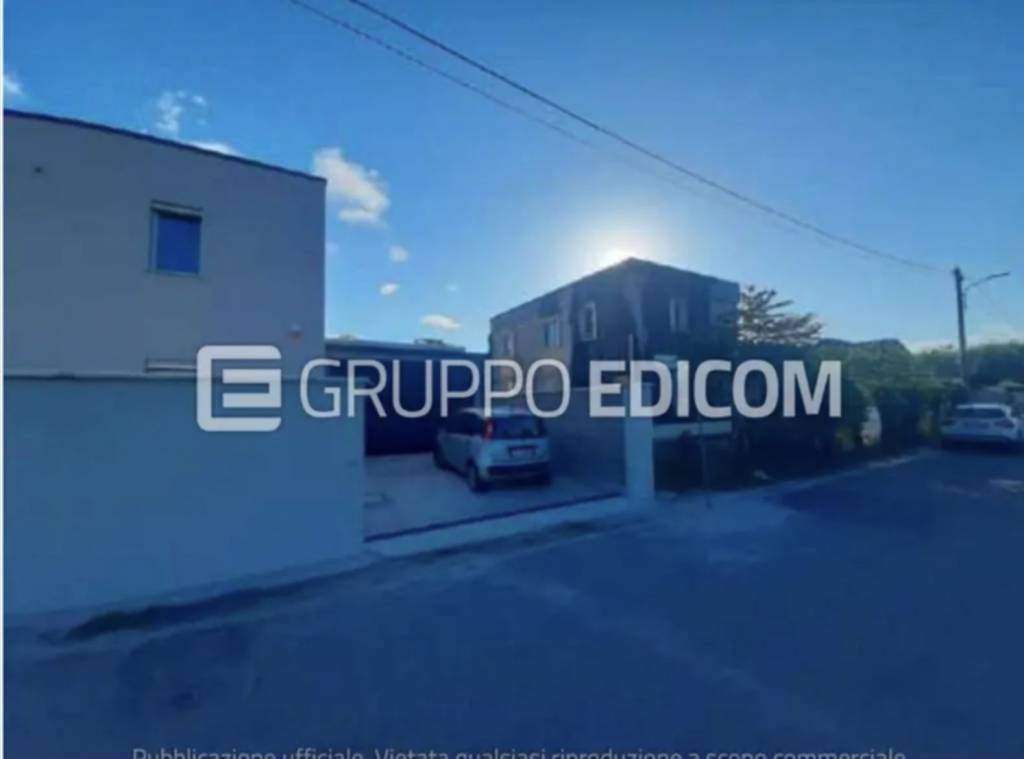 casa indipendente in vendita a Pogliano Milanese