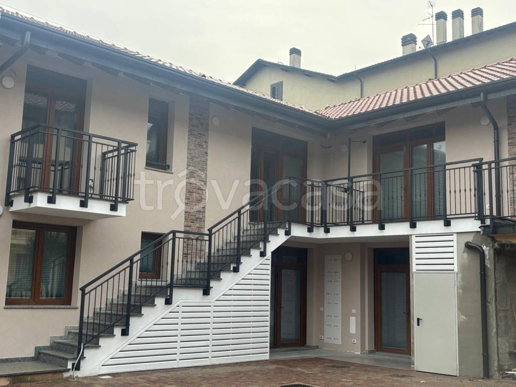 appartamento in vendita a Pogliano Milanese