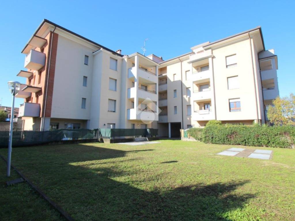 appartamento in vendita a Pogliano Milanese