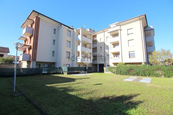 appartamento in vendita a Pogliano Milanese