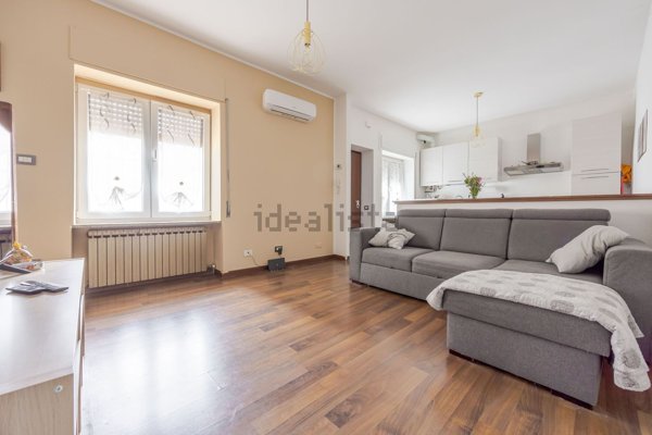 appartamento in vendita a Pogliano Milanese