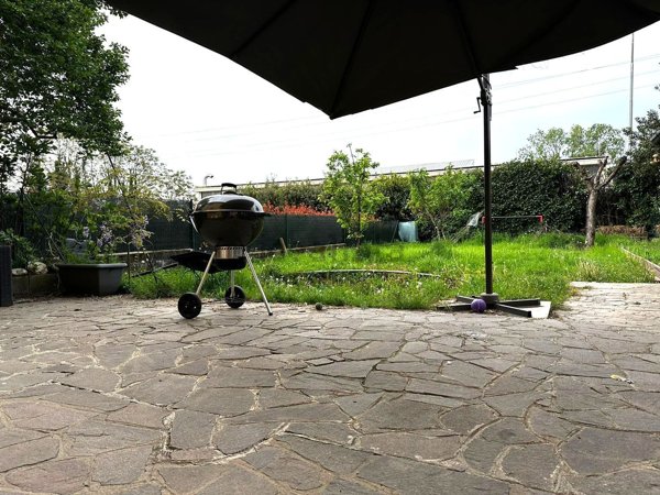 casa indipendente in vendita a Pogliano Milanese