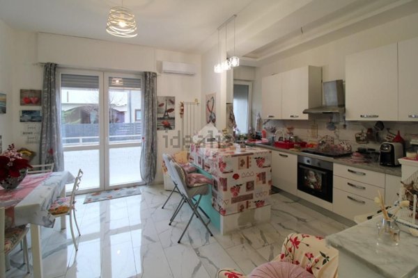 appartamento in vendita a Pogliano Milanese