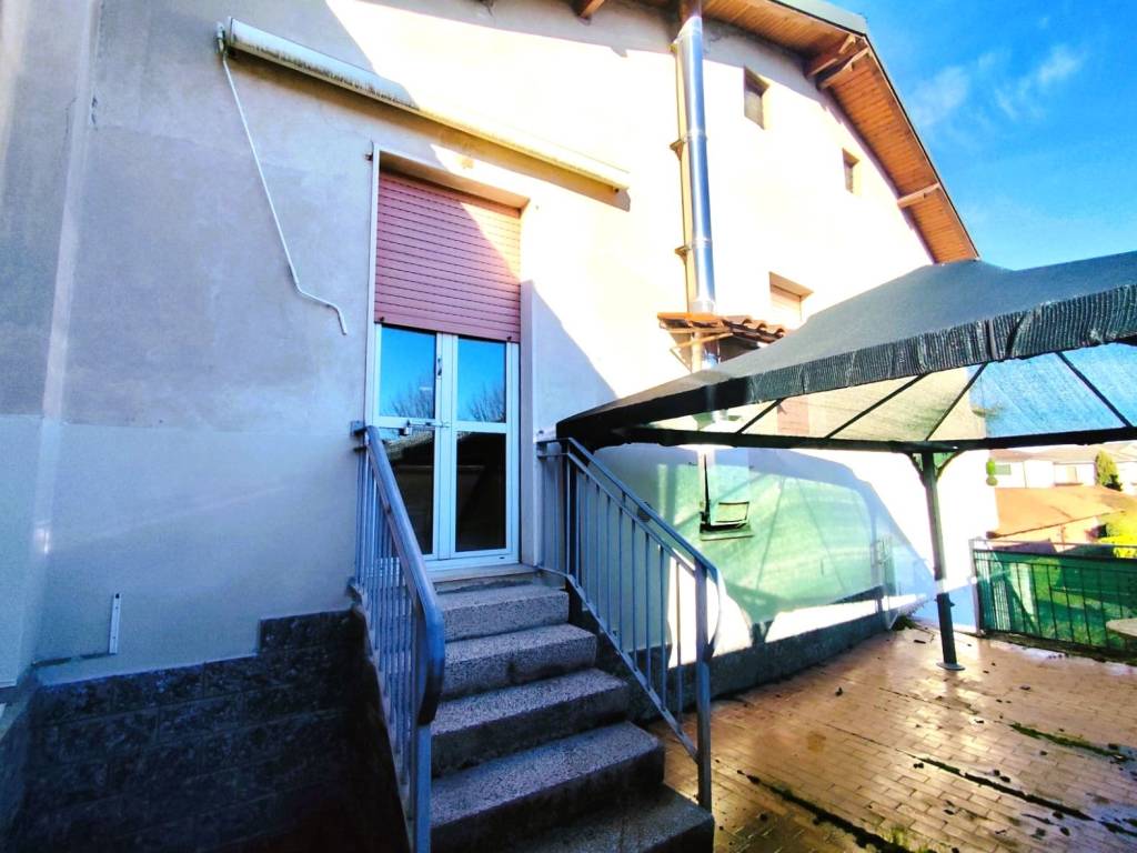 appartamento in vendita a Pogliano Milanese