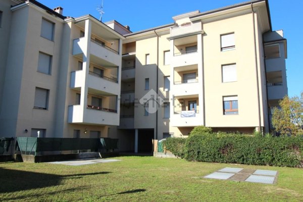appartamento in vendita a Pogliano Milanese