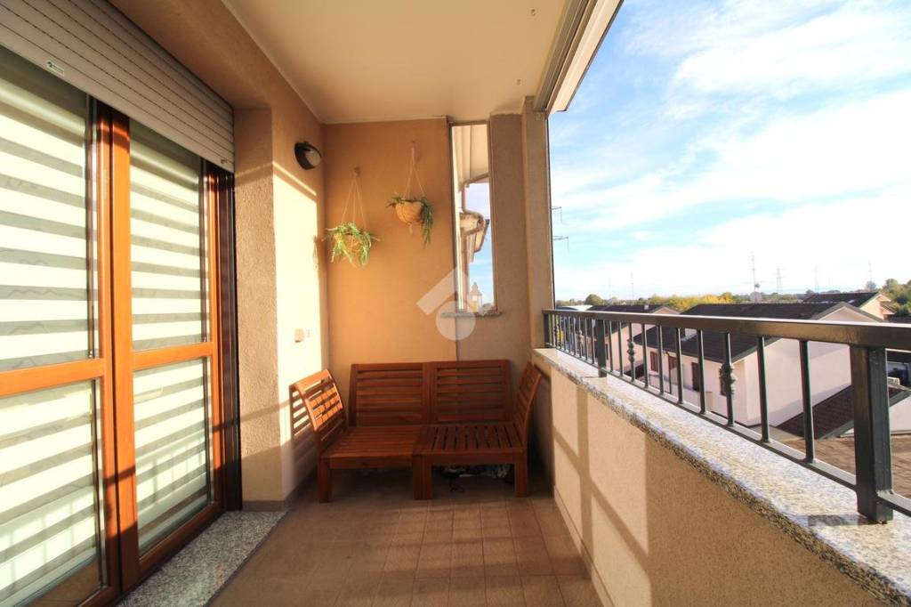 appartamento in vendita a Pogliano Milanese