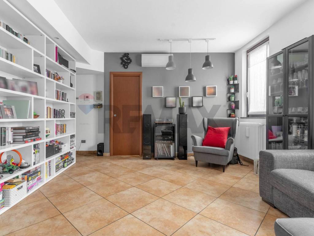 appartamento in vendita a Pogliano Milanese