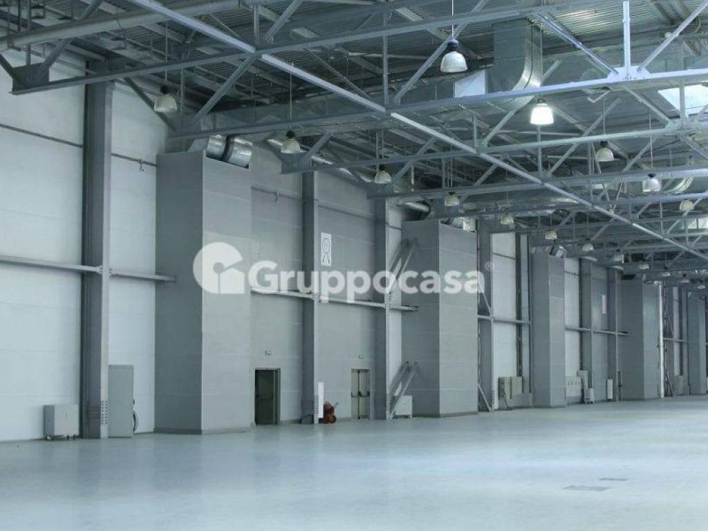 locale commerciale in vendita a Pogliano Milanese