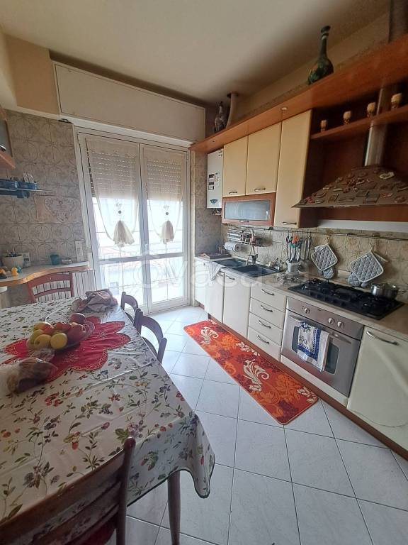 appartamento in vendita a Pogliano Milanese