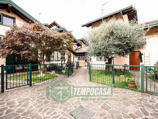 casa indipendente in vendita a Pogliano Milanese