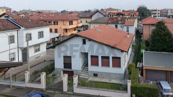 casa indipendente in vendita a Pogliano Milanese