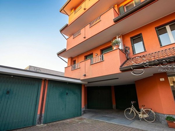 appartamento in vendita a Pogliano Milanese