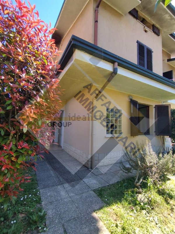 casa indipendente in vendita a Pogliano Milanese