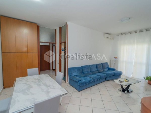 appartamento in vendita a Pogliano Milanese