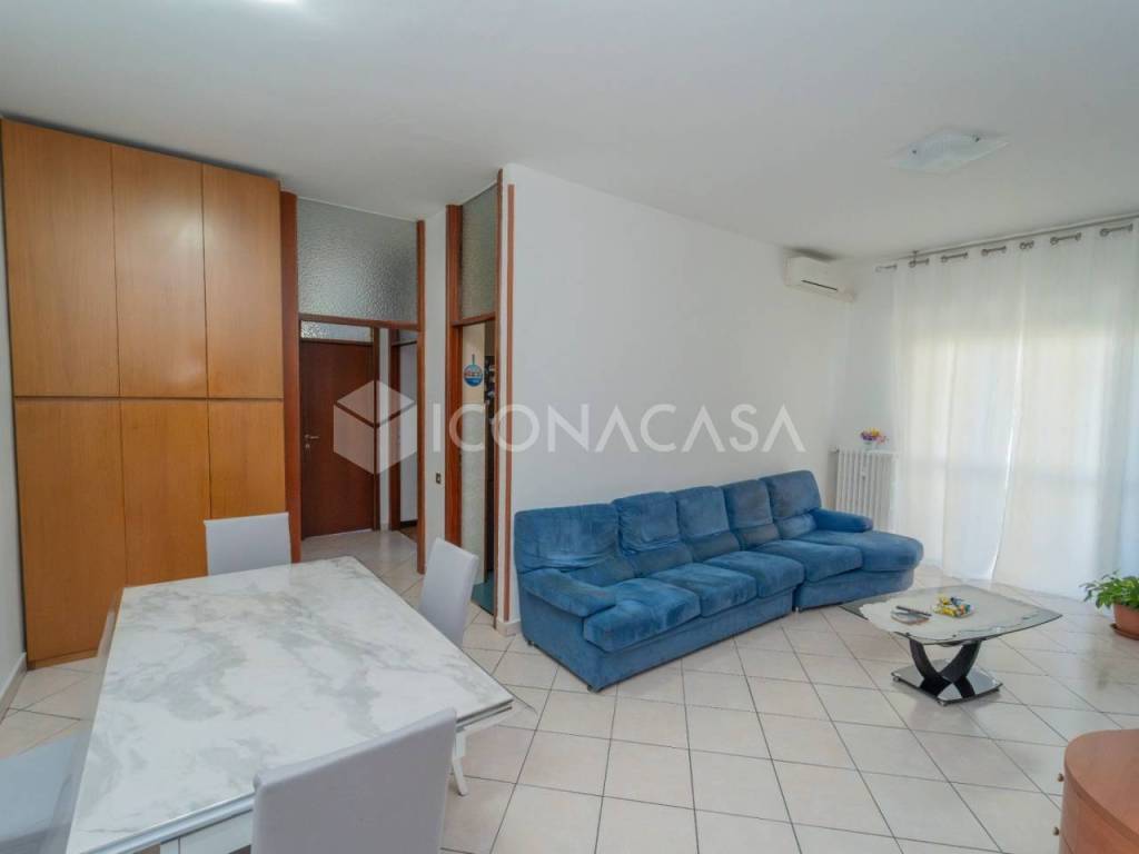 appartamento in vendita a Pogliano Milanese