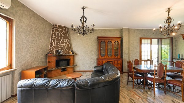 casa indipendente in vendita a Pogliano Milanese