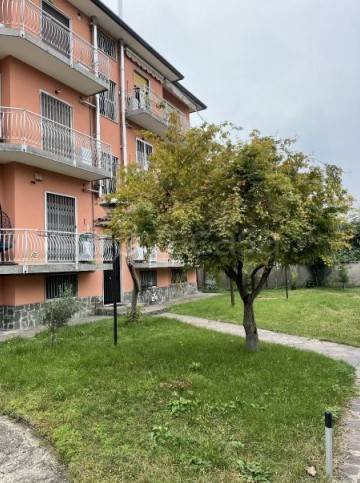 appartamento in vendita a Pogliano Milanese