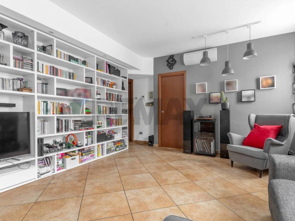 appartamento in vendita a Pogliano Milanese