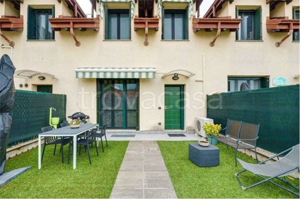 casa indipendente in vendita a Pogliano Milanese