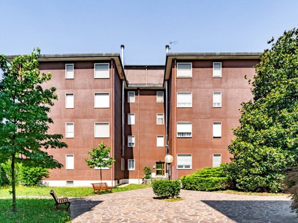 appartamento in vendita a Pogliano Milanese
